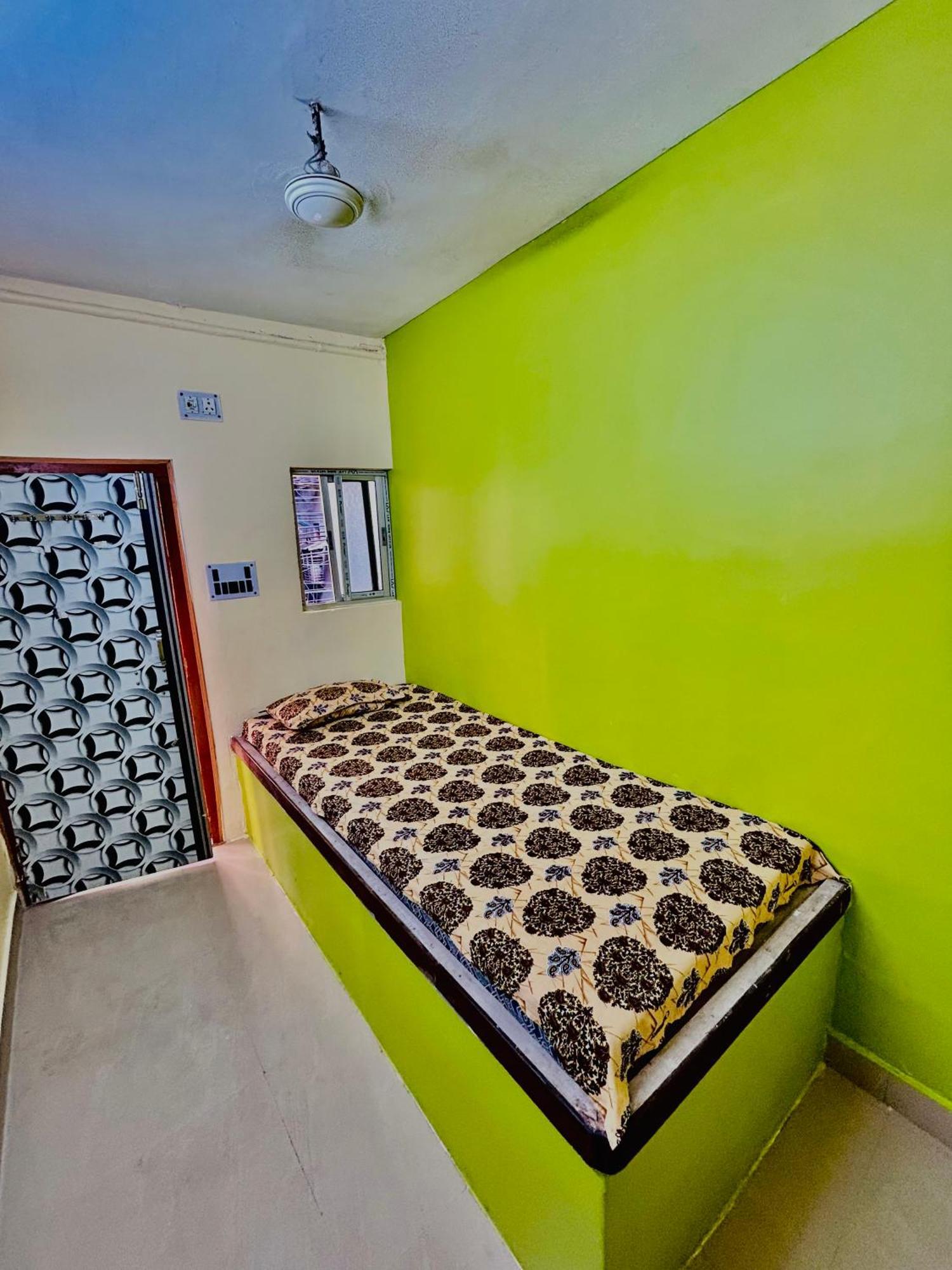 Sun India Guest House Haora Exterior photo